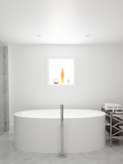 Sharp, modern bathroom design from Gelotte Hommas Drivdahl Architecture