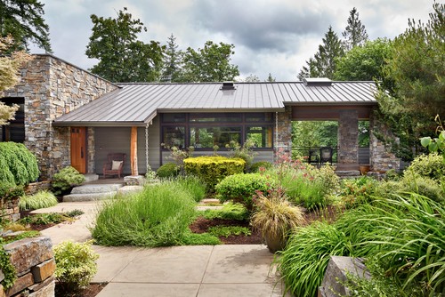Redmond architect Scott Hommas designed this Redmond custom home with an eye to the natural beauty around it.